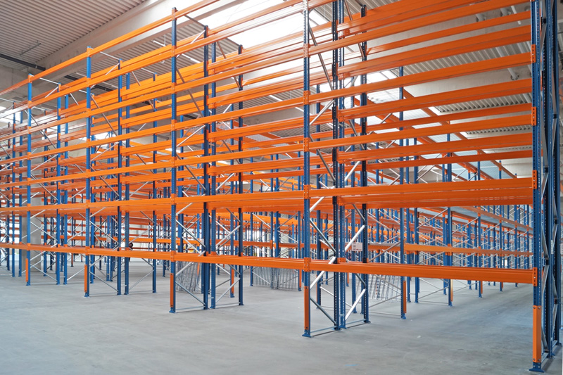Palettenregal | Anbauregal | H 6000 x T 1100 x L 2850 mm | Fachlast 3000 kg | 6 Ebenen | 18 Palettenstellplätze