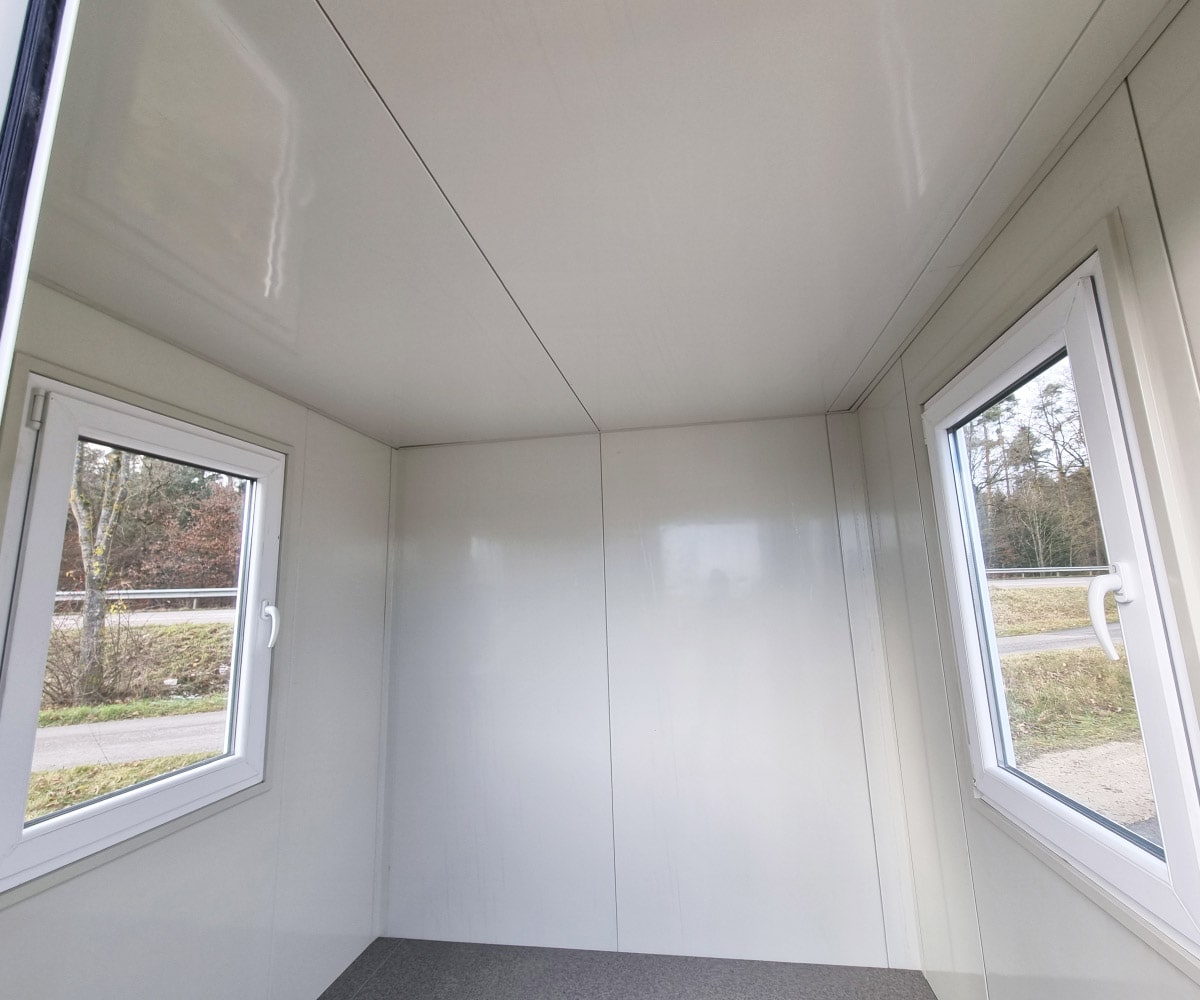 Bürocontainer BC2 RAL 9002 Grauweiß | H 2460 x B 2450 x T 2250 mm | Tür einflügelig