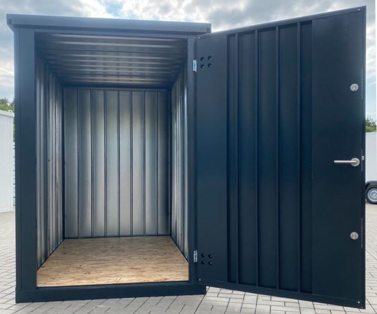 Materialcontainer MC1 lackiert RAL 7021 Schwarzgrau | H 2090 x B 1500 x T 2280 mm | Tür stirnseitig einflügelig