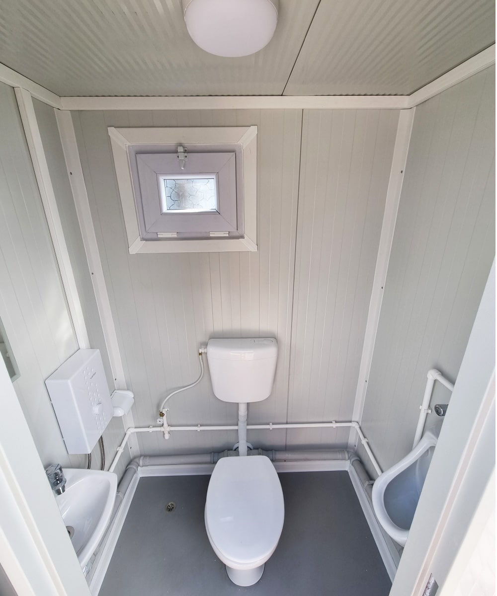 Sanitärcontainer SCEW RAL 9002 Grauweiß | H 2335 x B 1650 x T 1200 mm | Tür einflügelig | mit Warmwasser